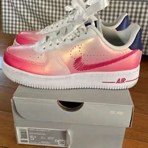 Very Rare Women's Nike Kay Yow Air Force One AF1 5.5 Pink White Barely Worn